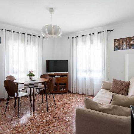 Anna - Apartamento con encanto en Triana Sevilla Exterior foto