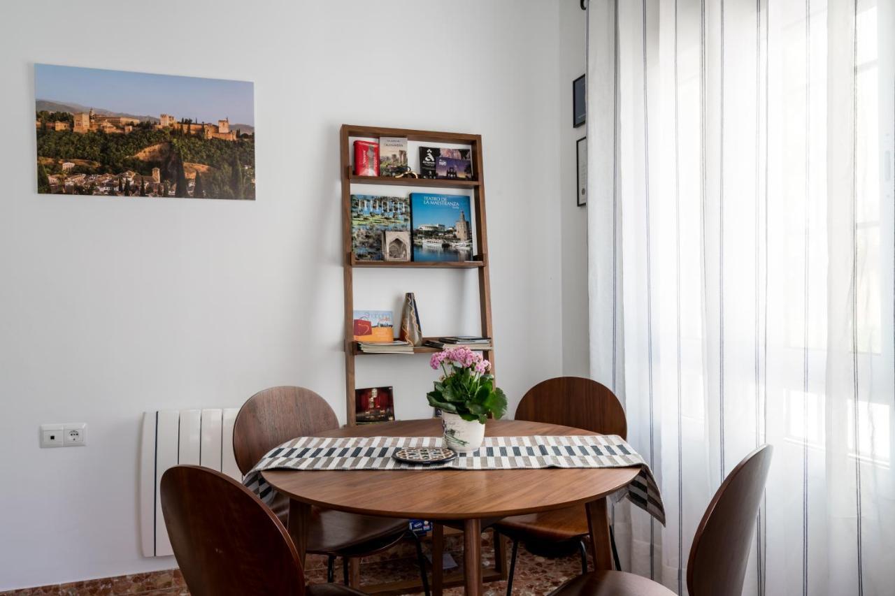 Anna - Apartamento con encanto en Triana Sevilla Exterior foto