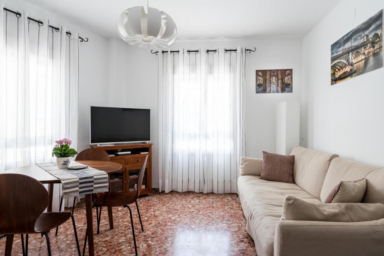 Anna - Apartamento con encanto en Triana Sevilla Exterior foto